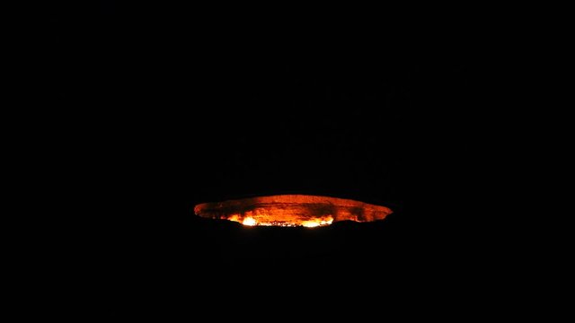 darvaza gas grater door to hell in Turkmenistan
