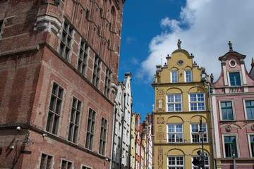 Fototapeta na wymiar Häuser und Giebel in der schönen wieder aufgebauten Altstadt Danzigs