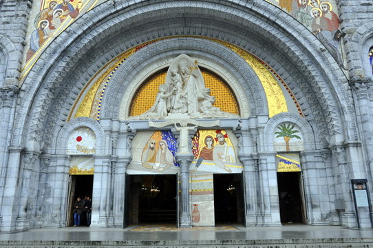 Sanctuary of the Mother of God in Lourdes