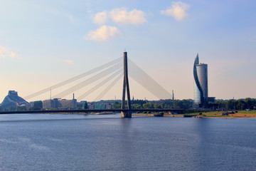 Fototapeta premium View of bridge and modern building