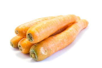 Karotten isoliert auf weißem Hintergrund