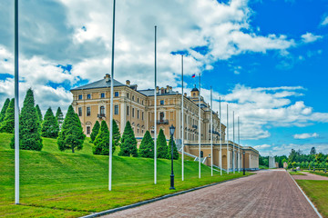 Fototapeta premium Konstantinovsky Palace (Federal Palace of Congresses). Strelna. St. Petersburg. Russia