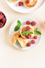 Cottage cheese pancakes with fresh raspberries