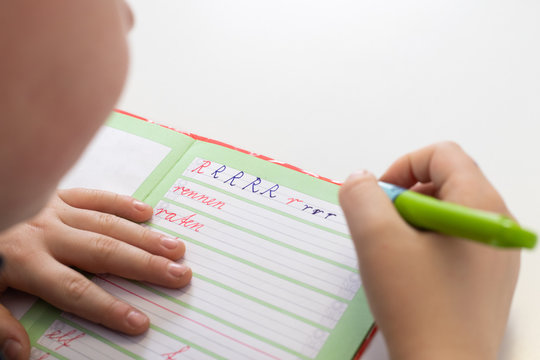 "Schreiben Lernen" Images – Browse 189 Stock Photos, Vectors, and Video