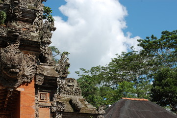 Fototapeta premium 인도네시아 발리 화려한 석탑