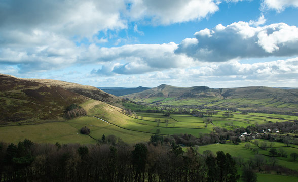 Edale Valley in the snow, Peak District, Derbyshire