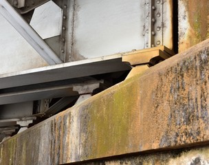Details of the movement joints on a steel bridge