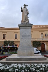 Fototapeta na wymiar Sorrento - Statua di Sant'Antonino in Piazza Sant'Antonino