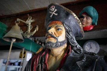 St. Vincent and the Grenadines – Pirate at Wallilabou Bay