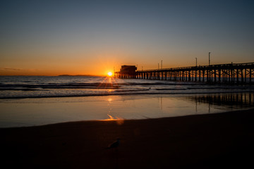 Fototapeta na wymiar Winter sunset in Newport Beach
