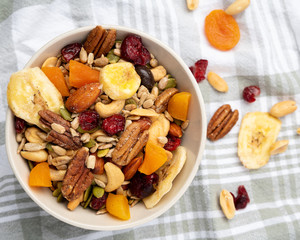 HOMEMADE TRAIL MIX PECAN BANANA SEEDS