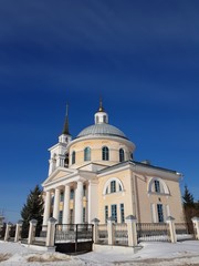 Fototapeta na wymiar Orthodox Church against a blue sky