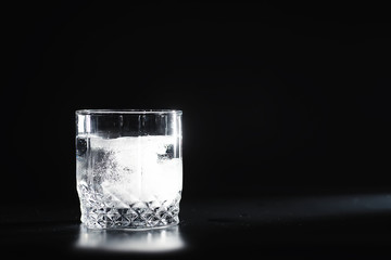 Water soluble tablets. The medicine is soluble. Anti-hangover. Effervescent tablets in a glass.