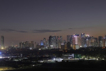 Fototapeta na wymiar singapore skyline at night