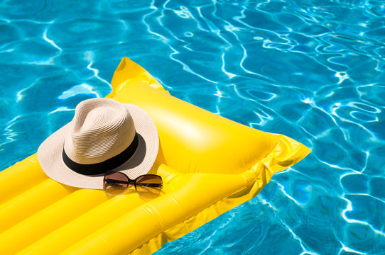 Pool Hat Images – Browse 122,828 Stock Photos, Vectors, and Video