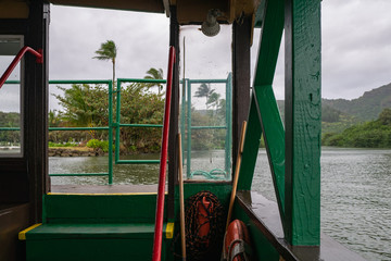Wailua River Cruise & Grotto Tour takes you on a cruise down the Wailua River to the botanical beauty of Fern Grotto plus a romantic visit to Opaekaa Falls on Kauai, Hawaii.