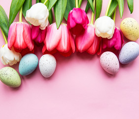 Fototapeta na wymiar Spring tulips and easter eggs