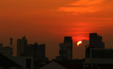 Fototapeta na wymiar bangkok city skyline at sunset