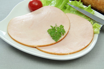 tranches de blanc de poulet cuit