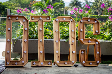 Letrero con la palabra Dios