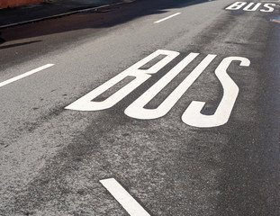 Achtung Bus Bushaltestelle Zeichen