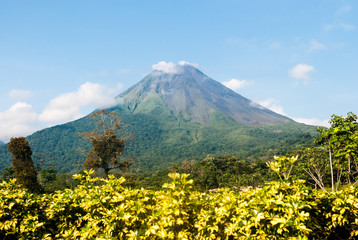 Fototapeta premium Arenal Volcano, Volcán Arenal, Alajuela Province, San Carlos, Costa Rica