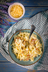 Tagliatelle mosse Carbonara