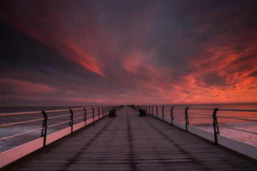 Fototapeta premium Saltburn Pier sunrise