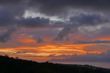 coucher de soleil sur Moorea