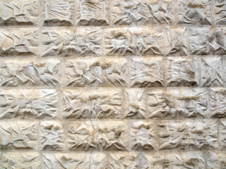 Relief wall of concrete blocks finishing