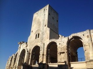 Fototapeta na wymiar Arles Amphitheatre
