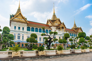 Fototapeta na wymiar Grand Palace complex, view to Chakri Maha Prasat Throne Hall. Bangkok, Thailand