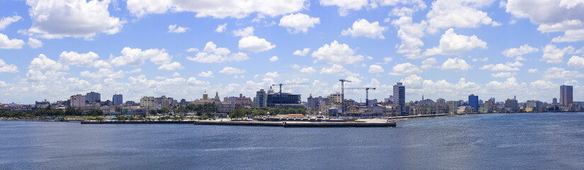 Fototapeta premium Havana shoreline panorama, Cuba