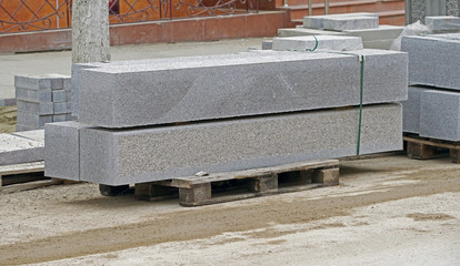 Tile blocks on pallets lie next to each other