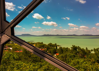 Tolle Landschaft am sommerlichen Plattensee in Ungarn