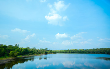 Fototapeta na wymiar Scenery lake and mountain with blue sky for holiday