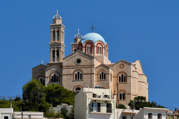 Fototapeta na wymiar An orthodox church on Syros
