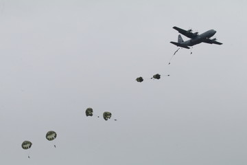 空挺降下