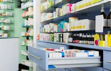 Cercles muraux Pharmacie Photo de médicaments sur les étagères