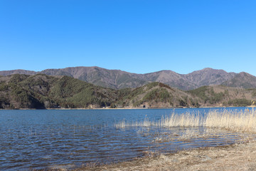 小海公園から見た河口湖（山梨県富士河口湖町）
