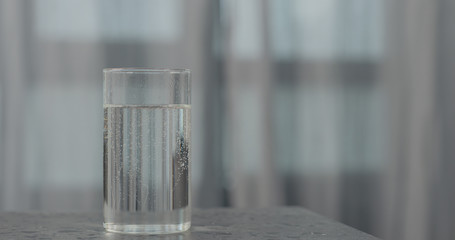 Naklejka na ściany i meble soda in glass on concrete surface