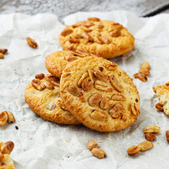 Crunchy cookies with peanut - 328844328