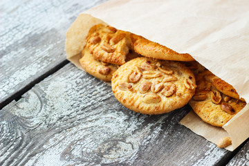 Crunchy cookies with peanut - 328844349