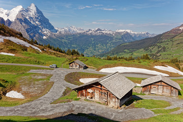 Fototapeta na wymiar Views grom Grosse Scheidegg towards Grindelwald