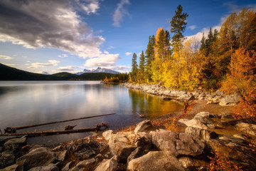 Lake Minnewanka Banff, Alberta Kanada travel destination