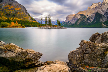 Lake Minnewanka Banff, Alberta Kanada travel destination