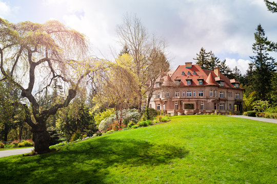 Lawn and building of Pittock Mansion museum, Portland, Oregon,a USA