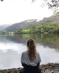 Fototapeta premium girl on the lake