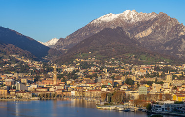 Fototapeta premium Beautiful landscape on Lake Como in December time