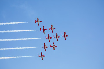 air show plane formation